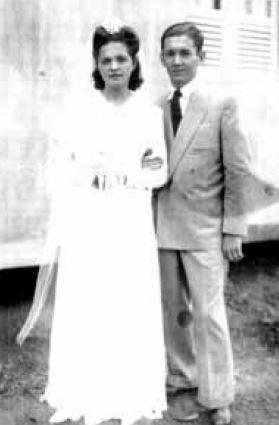 Casamento de Dalila e Constantino – Fazenda Floresta - Afonso Cláudio - 1945. (Acervo do autor)